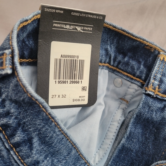 Levi's 70'S HIGH RISE FLARE WOMEN'S JEANS/ NWT Size 27x32 - Picture 6 of 12